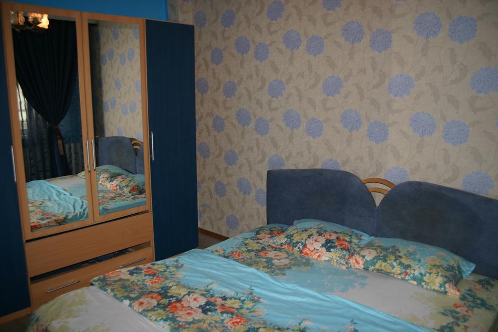 Salonul Rosu Apartment Bacău Exterior foto
